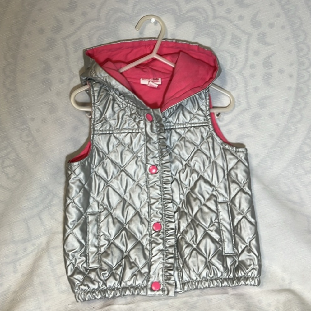 Toddler Size 2T Sleeveless Sliver & Pink Hooded Jacket with Snaps